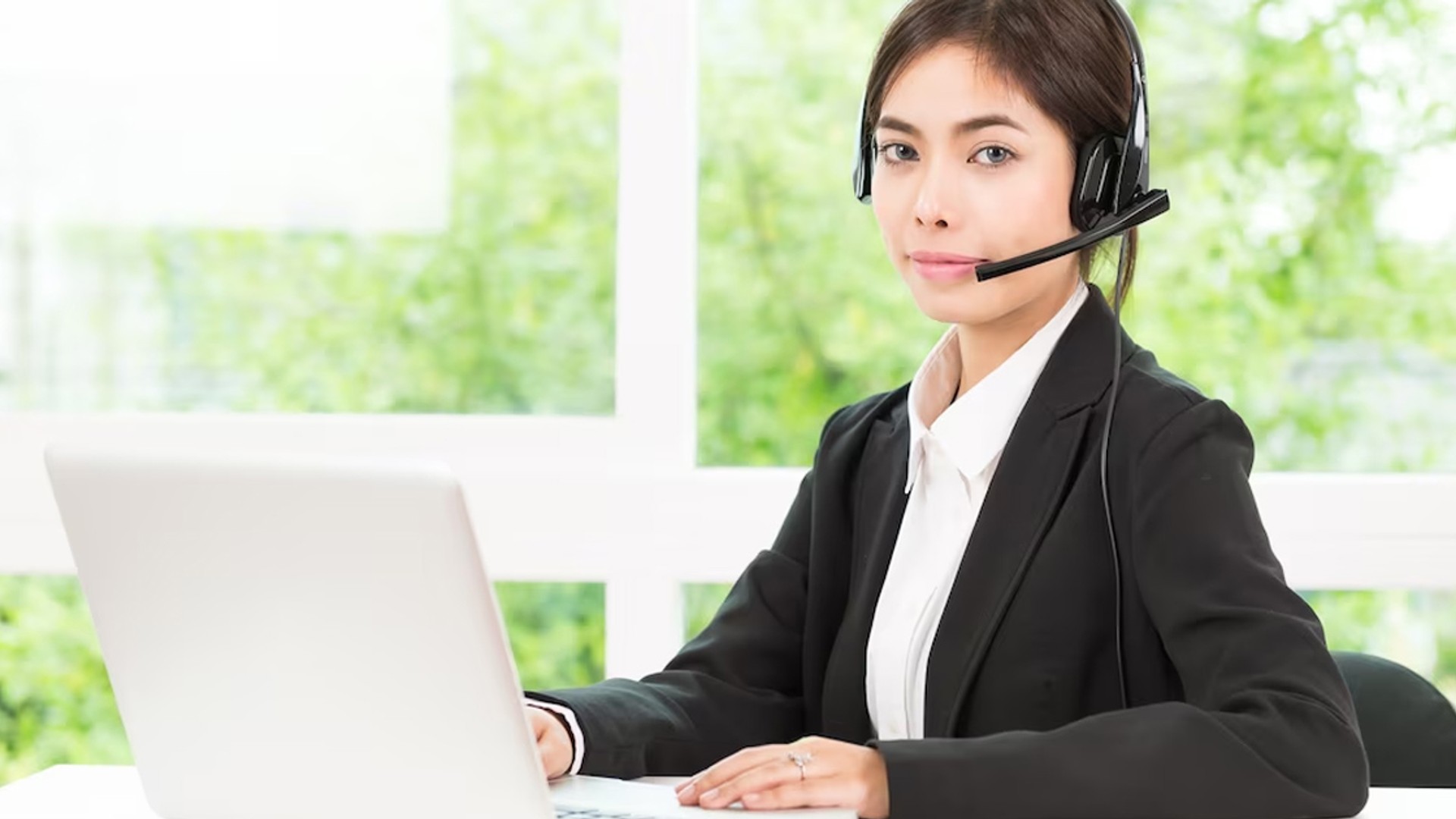 Đội ngũ hỗ trợ khách hàng của kubet11